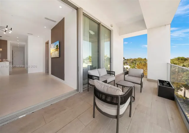 4th image of 246 Ne 6Th Ave #302, Delray Beach, FL 33483 | MLS# A11974567