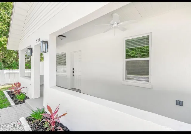 Homes for sale in St Augustine, FL | 925 S St John St, St Augustine, FL 32084 | MLS# F10555305