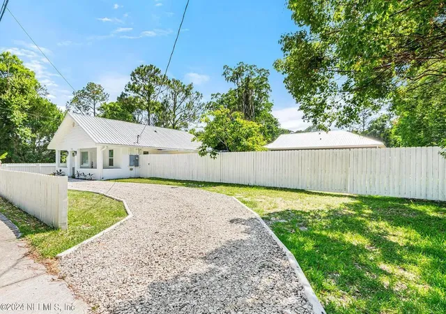Homes for sale in St Augustine, FL | 925 S St John St, St Augustine, FL 32084 | MLS# F10555305