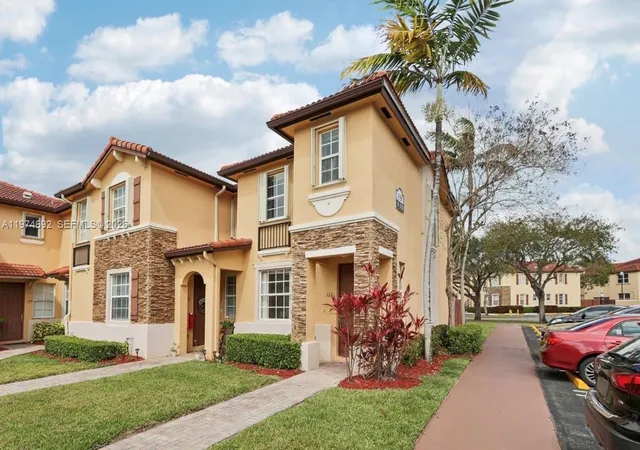 Homes for sale in Homestead, FL | 1650 Ne 33rd Rd #11210, Homestead, FL 33033 | MLS# A11974692