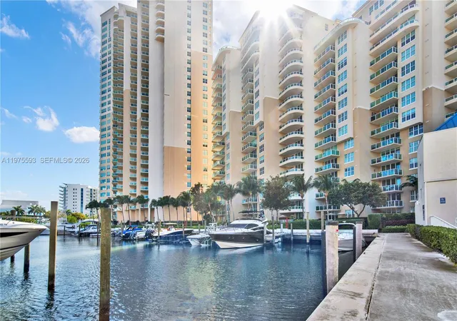 2nd image of 3340 Ne 190th St #1108, Miami, FL 33180 | MLS# A11975593