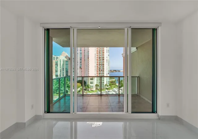3rd image of 3340 Ne 190Th St #1108, Miami, FL 33180 | MLS# A11975593