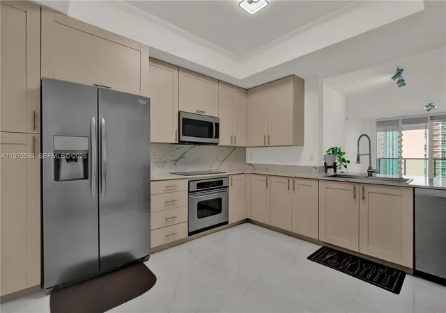 5th image of 3340 Ne 190Th St #1108, Miami, FL 33180 | MLS# A11975593