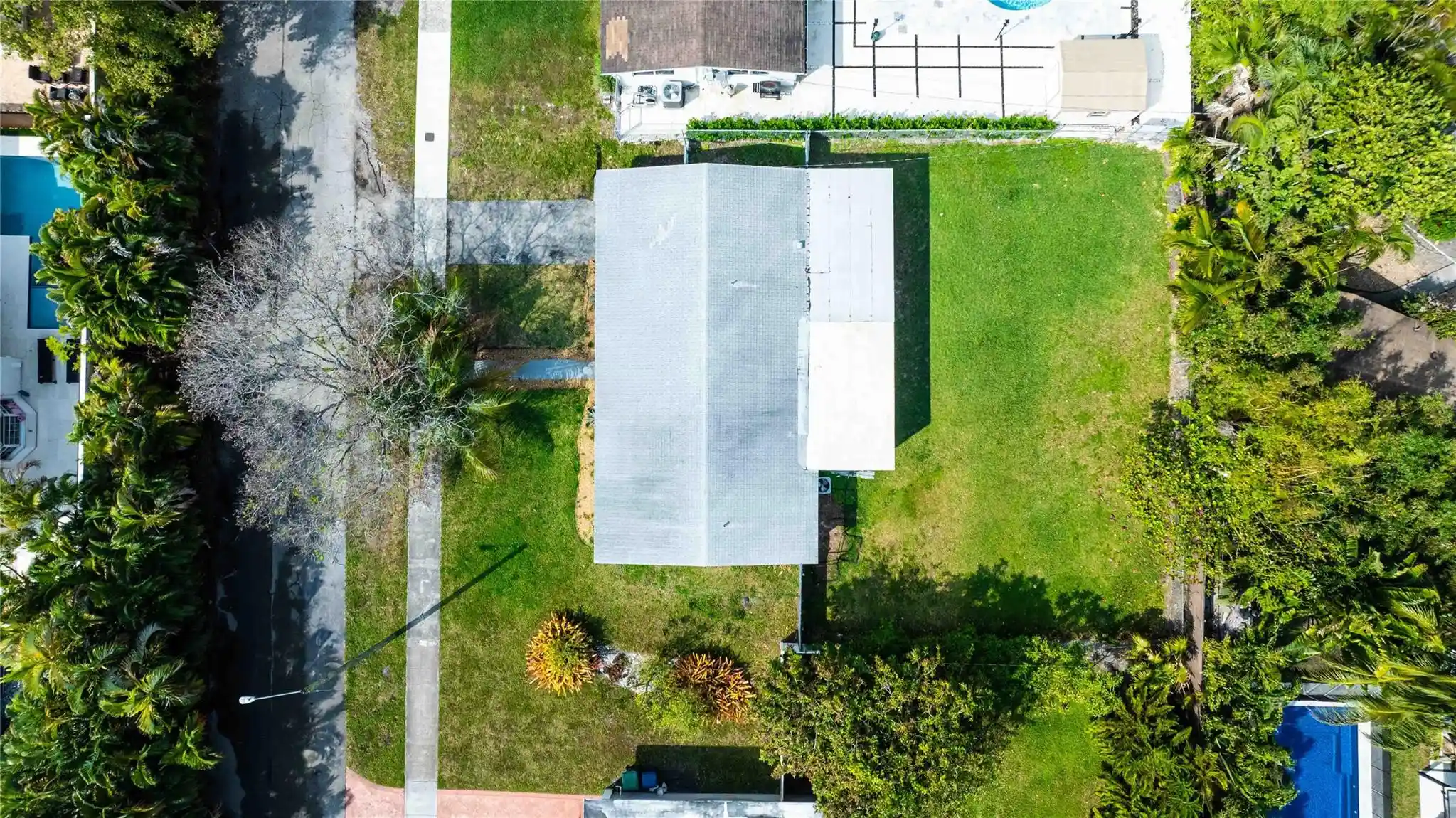 Single family home for sale at 2515 NE 207th Street, Miami, FL 33180 | MLS# F10554316