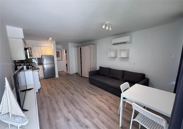 Homes for sale in Lauderdale By The Sea, FL | 4228 N Ocean Dr #17, Lauderdale By The Sea, FL 33308 | MLS# A11976275