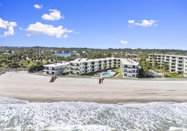 Photo 2 of Condo for sale at 4410 Jimmy Buffett Mem Hwy #204, Vero Beach, FL 32963 | MLS# R11168560 | Listing updated on 2026-09-23