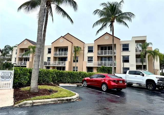 2nd image of 2711 Ocean Clb Blvd, Hollywood, FL 33019