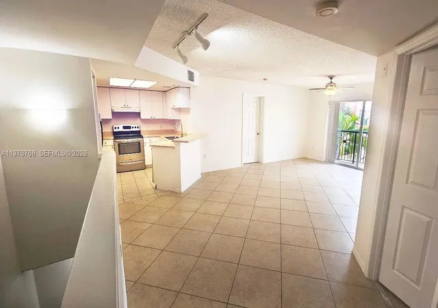Homes for sale in Fort Lauderdale, FL | 2033 Se 10Th Ave, Fort Lauderdale, FL 33316