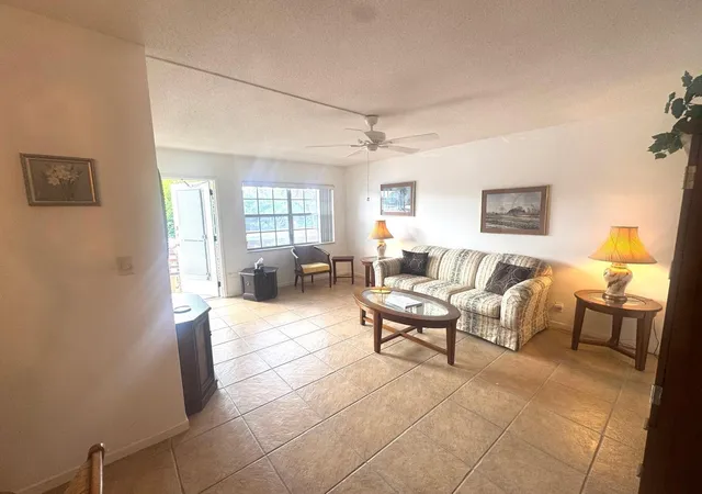 Homes for sale in Lighthouse Point, FL | 2050 39Th St #209w, Lighthouse Point, FL 33064 | MLS# F10555825