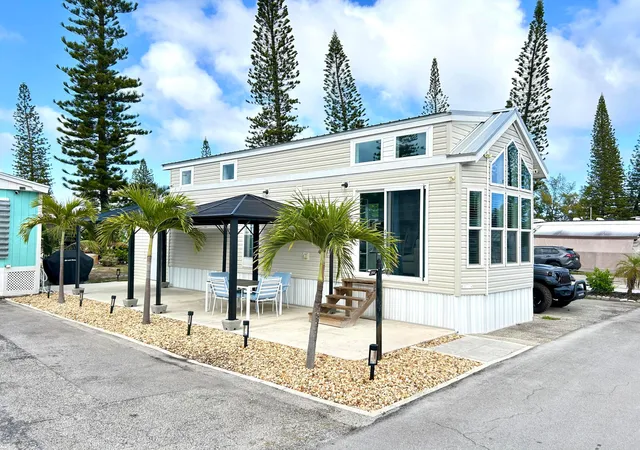 1st image of 875 Ne 48 Th St #Lot 393, Deerfield Beach, FL 33064 | MLS# R11168810