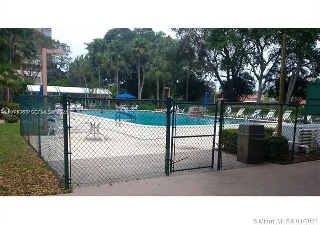 27th image of 1000 St Charles Pl #609, Pembroke Pines, FL 33026 | MLS# A11975353