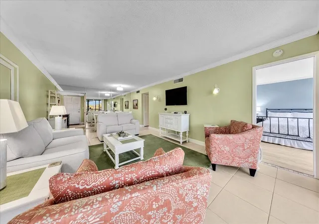 Homes for sale in Pompano Beach, FL | 2651 S Crse Dr, Pompano Beach, FL 33069