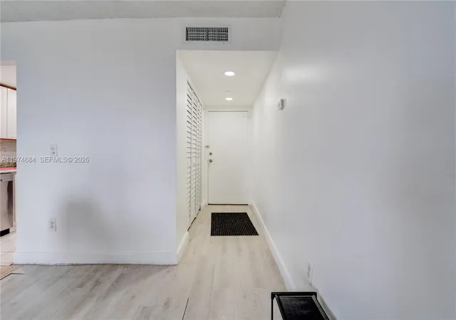3rd image of 2350 Ne 135Th St #510, North Miami, FL 33181 | MLS# A11974684