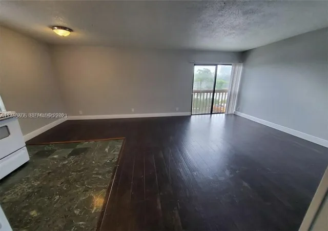 5th image of 3006 Coral Ridge Dr, Coral Springs, FL 33065