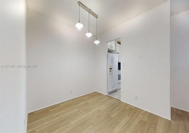 2nd image of 5300 Washington St #D303, Hollywood, FL 33021 | MLS# A11977406