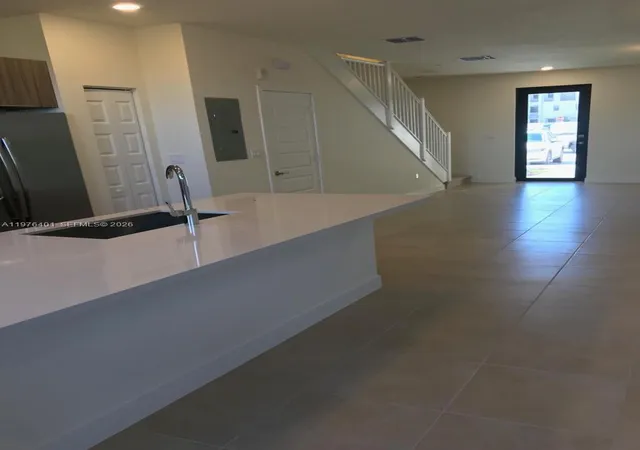 5th image of 10431 Nw 82Nd St, Doral, FL 33178