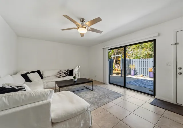 Photo 4 of Townhouse for sale at 3852 SE Jefferson St, Stuart, FL 34997 | MLS# R11169178 | Listing updated on 2026-09-23