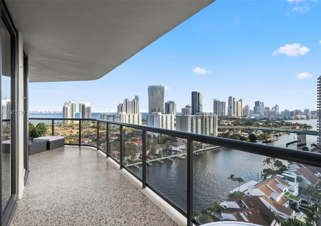 2nd image of 19667 Turnberry Wy #20B, Aventura, FL 33180 | MLS# A11977730