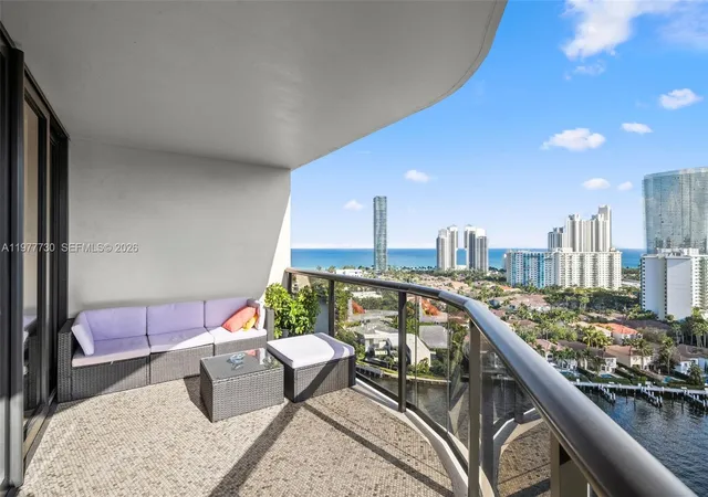 4th image of 19667 Turnberry Wy #20B, Aventura, FL 33180 | MLS# A11977730