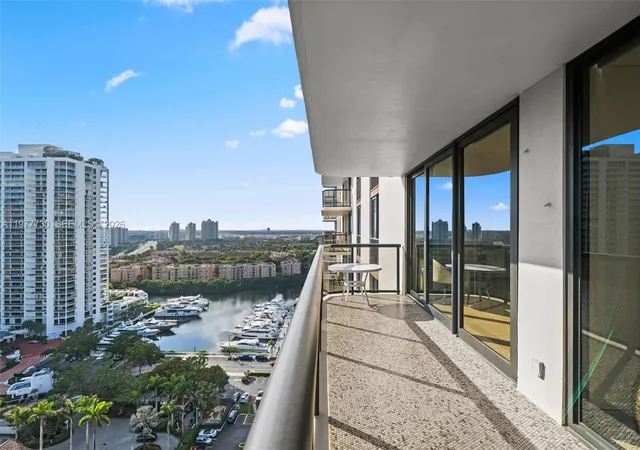 5th image of 19667 Turnberry Wy #20B, Aventura, FL 33180 | MLS# A11977730