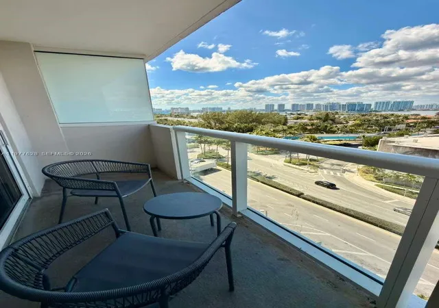 2nd image of 19201 Collins Ave #933, Sunny Isles Beach, FL 33160 | MLS# A11977628