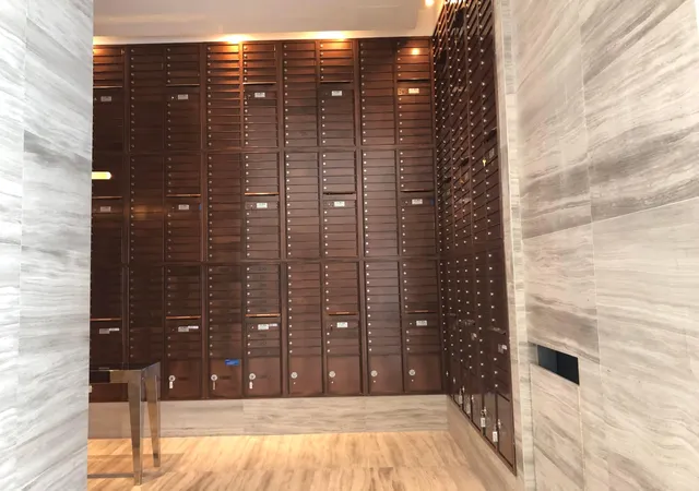 Listing Photo 2 - Condo for sale in building located at 2000 Metropica Wy, Sunrise, FL 33323 - Unit #1609