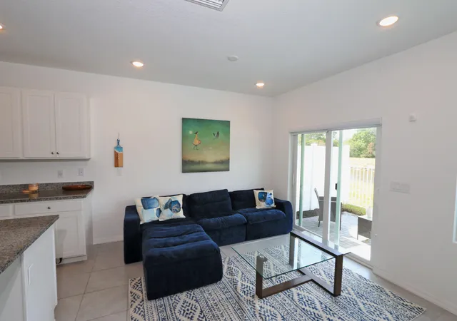 3rd image of 656 Ne Waters Edge Ln, Port Saint Lucie, FL 34983 | MLS# R11169256