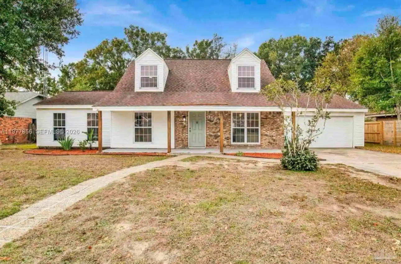 Photo 1 of Single family home for sale at 3525 Brookshire Dr, Pensacola, FL 32504 | MLS# A11977856 | Listing updated on 2026-09-30