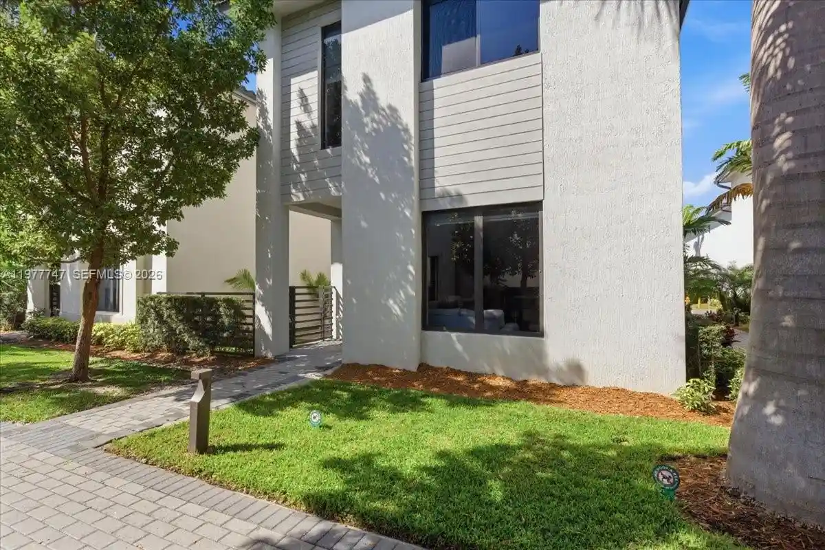 Photo 1 of Single family home for sale at 4395 Nw 80th Court, Miami Springs, FL 33166 | MLS# A11977747 | Listing updated on 2026-10-17
