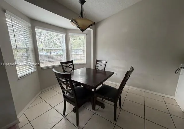 5th image of 330 Sterling Dr, Winter Haven, FL 33884 | MLS# A11978099