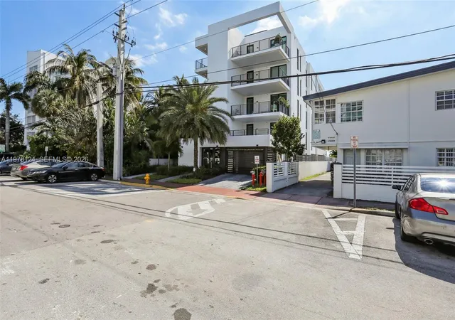 1st image of 1930 Bay Dr #4, Miami Beach, FL 33141 | MLS# A11978124