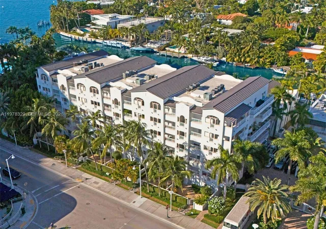 2nd image of 1415 Sunset Harbour Dr #202, Miami Beach, FL 33139 | MLS# A11978320