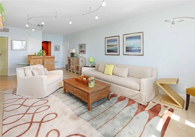 5th image of 3001 S Ocean Dr #411, Hollywood, FL 33019 | MLS# A11978252