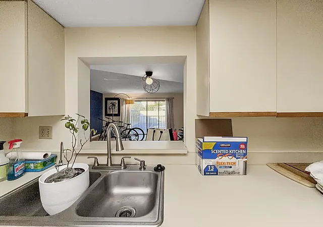Listing Photo 5 - Condo for sale in building located at 65 Deer Creek Rd, Deerfield Beach, FL 33442 - Unit #H206