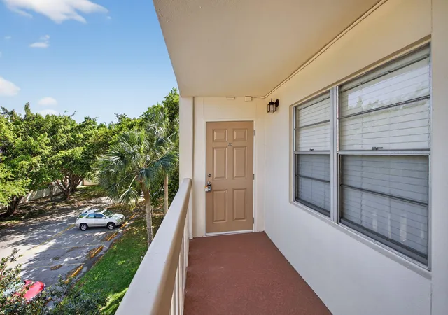 Condo for sale at 2102 Lucaya Bnd #A3, Coconut Creek, FL 33066 | MLS# F10556668