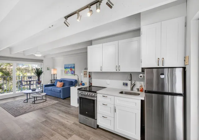 Photo 2 of Condo for sale at 4001 S Ocean Blvd #308, Palm Beach, FL 33480 | MLS# R11169596 | Listing updated on 2026-10-06