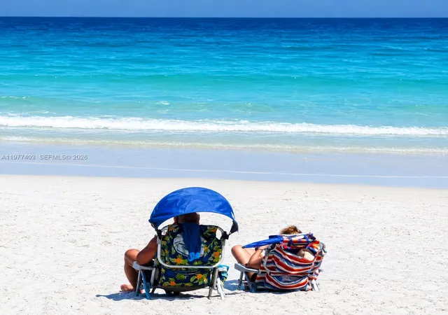 Homes for sale in Lauderdale By The Sea, FL | 1501 S Ocean Blvd #211, Lauderdale By The Sea, FL 33062 | MLS# A11977403