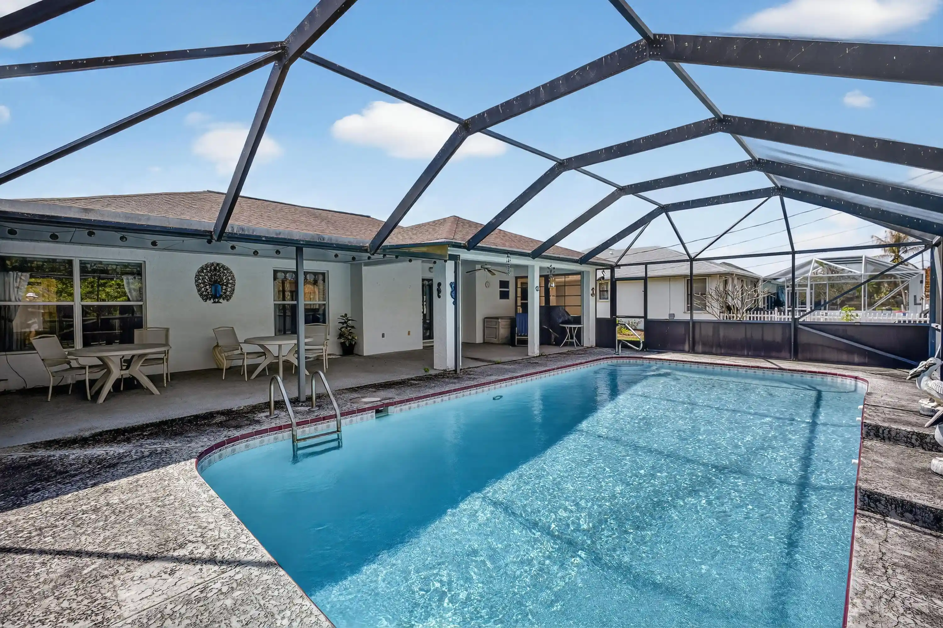 Photo 1 of Single family home for sale at 459 Se Nome Dr, Port Saint Lucie, FL 34984 | MLS# R11169678 | Listing updated on 2026-10-27