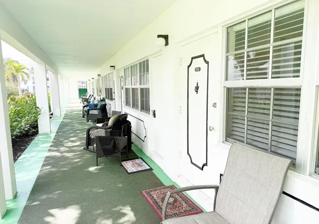 2nd image of 5208 Ne 24Th Ter, Fort Lauderdale, FL 33308