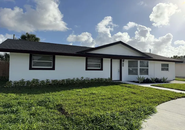 3rd image of 4318 Crestdale St, Palm Beach Gardens, FL 33410 | MLS# R11169775