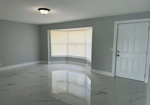 5th image of 4318 Crestdale St, Palm Beach Gardens, FL 33410 | MLS# R11169775