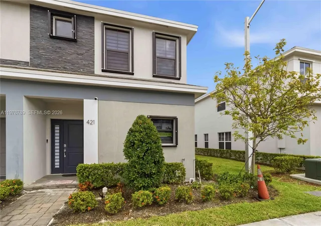 Homes for sale in Florida City, FL | 421 Ne 1st Dr, Florida City, FL 33034 | MLS# A11978789