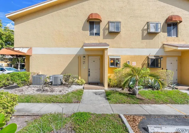 Photo 1 of Condo for sale at 3053 N Oakland Forest Dr #102, Oakland Park, FL 33309 | MLS# F10556794 | Listing updated on 2026-10-10