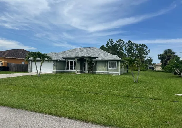 Homes for sale in Port Saint Lucie, FL | 2461 Sw Webster Ln, Port Saint Lucie, FL 34953 | MLS# R11169920
