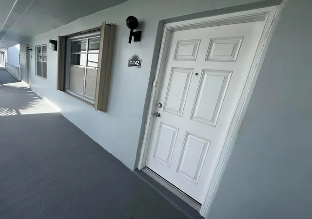 4th image of 142 Normandy C, Delray Beach, FL 33484 | MLS# R11169924