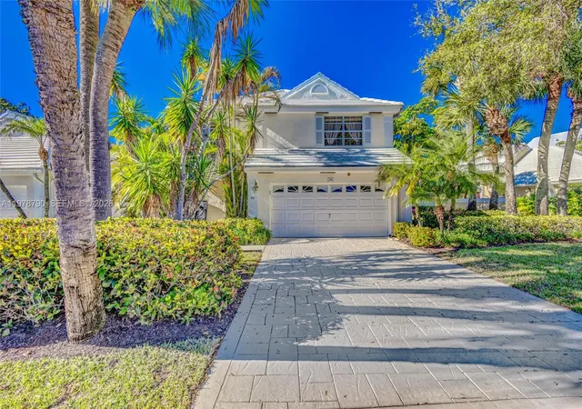 4th image of 30 Windsor Ln, Palm Beach Gardens, FL 33418 | MLS# A11978790