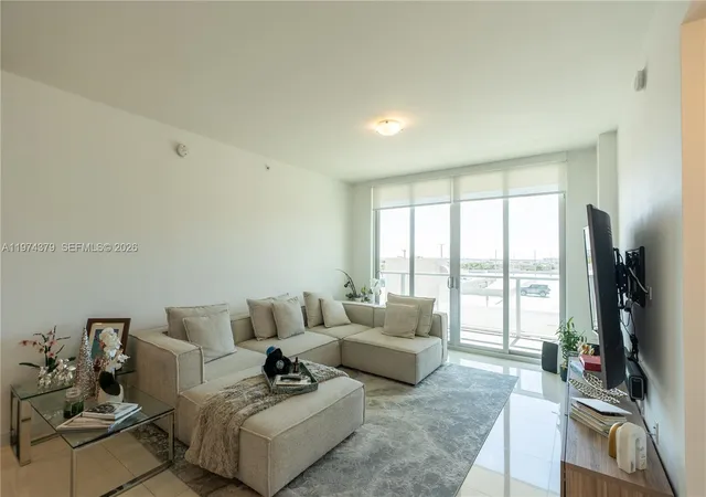 3rd image of 7751 Nw 107Th Ave #721, Doral, FL 33178 | MLS# A11974379