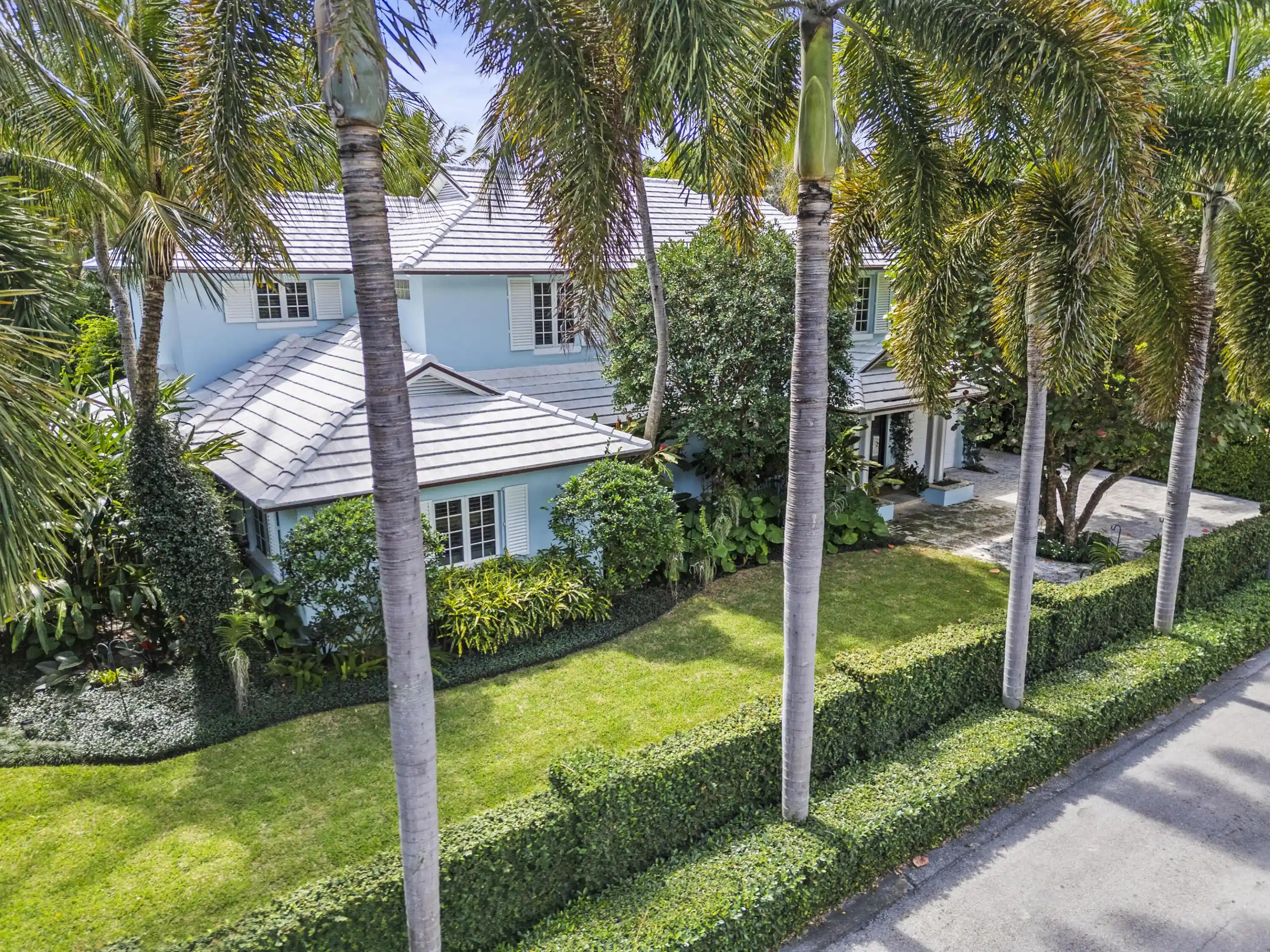 Single family home for sale at 156 Dolphin Rd, Palm Beach, FL 33480 | MLS# R11170030