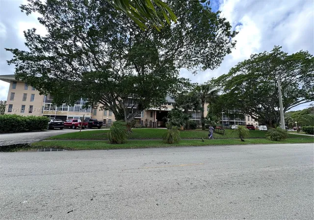 1st image of 4848 Nw 24Th Ct #412, Lauderdale Lakes, FL 33313 | MLS# A11979182