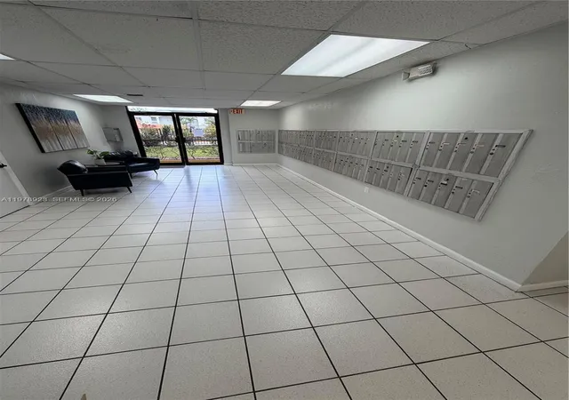 2nd image of 1800 W 54th St #309, Hialeah, FL 33012 | MLS# A11978923